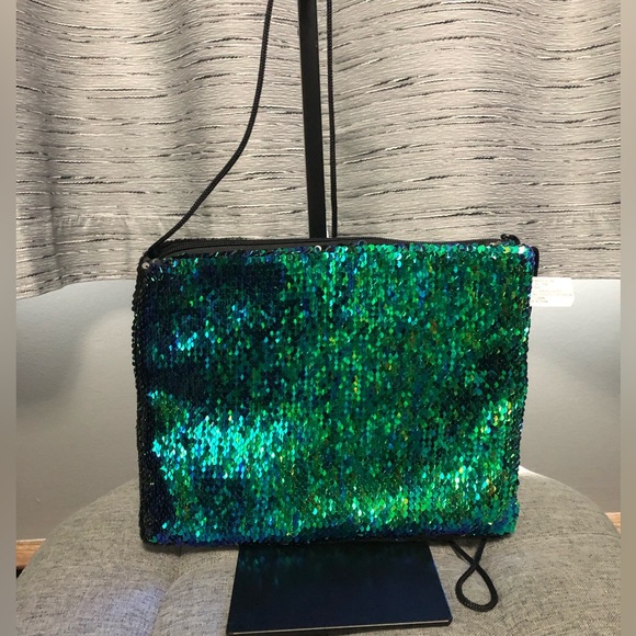 Sequin Purse…color changing. - Picture 3 of 8